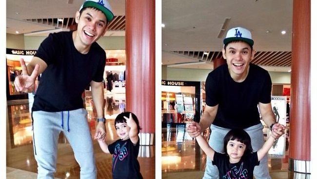 Kerap terlihat datang sendiri di berbagai kesempatan, mantan suami artis Marshanda ini pun dihujani pertanyaan soal pendamping hidup.