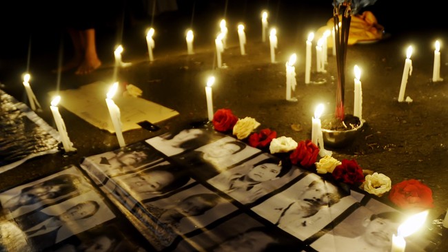 Jaringan Solidaritas Korban untuk Keadilan (JSKK) mendesak Presiden Jokowi untuk memproses pelanggaran HAM masa lalu, termasuk Tragedi Trisakti pada 1998.
