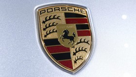 Porsche Klaim Penjualan Semester I Naik 108 Persen