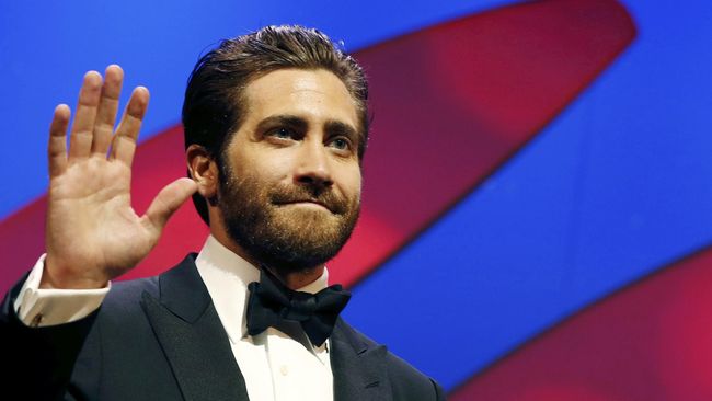 Saat remaja, Gyllenhaal pernah menangis karena tak diizinkan orang tuanya berkiprah di film Disney. Kini, ia bisa memahami alasannya.