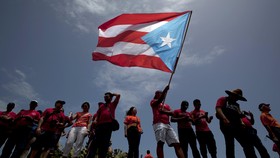 Negara Terancam Bangkrut, Warga Puerto Rico Pontang-Panting