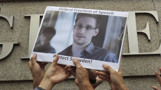 Pemerintah AS menolak seruan petisi yang ditandatangani 167 ribu orang agar membebaskan Edward Snowden, pembocor dokumen rahasia penyadapan.