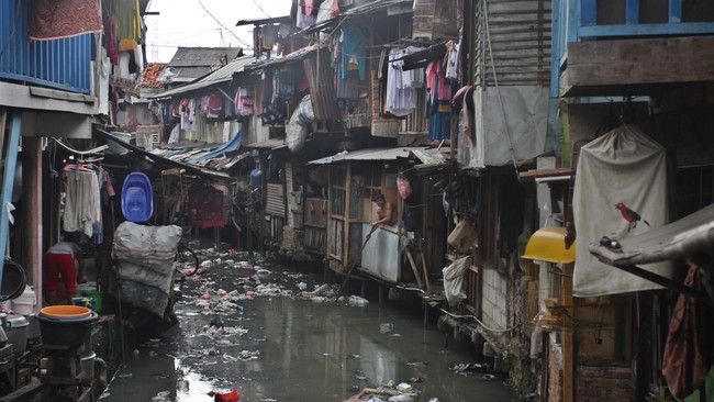 Pramono Kebut Pembangunan MCK di 55 RW Kumuh Jakarta Gubernur Jakarta Pramono Anung tengah berfokus menyelesaikan pembangunan fasilitas MCK komunal di 55 Rukun Warga (RW) di Jakarta yang tergolong kumuh.