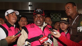 Gugatan Praperadilan Bupati Papua Ditolak