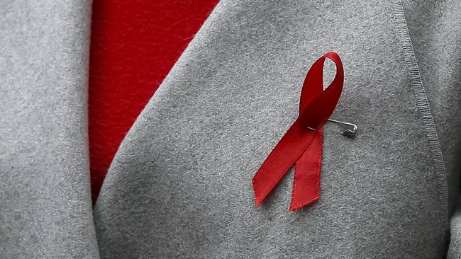 Ada sekitar 693 orang terinfeksi HIV/ AIDS di Kota Manado, Sulawesi Utara. Sebagian besar dari mereka tertular lewat hubungan seksual.