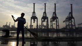 Ahok Siap Integrasikan Tanjung Priok dengan Pulau Reklamasi