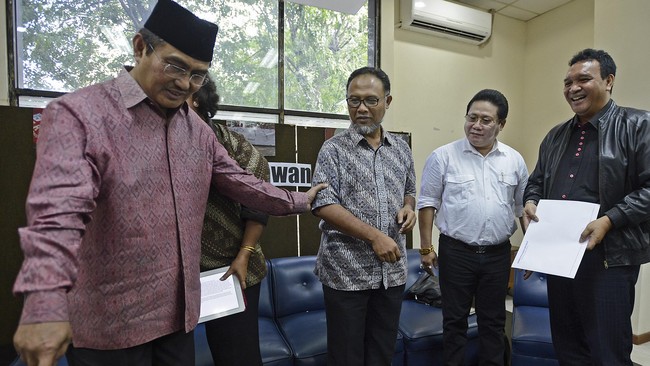 Melihat dari hasil putusan Tim Pengawas Advokasi Peradi, Jimly yakin bahwa Bambang Widjojanto dikriminalisasikan oleh kepolisian.