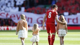 Gerrard Tak Sabar Dilatih Klopp