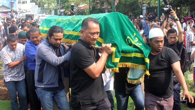 Pemindahan jenazah yang telah dikebumikan gara-gara beda pilihan politik dengan pemilik tanah kuburan di Gorontalo disebut mematikan rasa kemanusiaan.