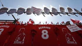 Anfield Ucapkan Selamat Tinggal untuk Steven Gerrard