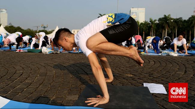 Memiliki gangguan dalam berhubungan seks jelas menurunkan rasa percaya diri pria. Lakukan 4 gerakan yoga ini bantu atas masalah ereksi.