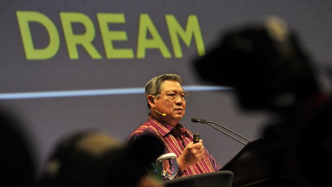 SBY: Demokrat Diserang Saat Beda Sikap dengan Pemerintah SBY mengatakan Demokrat kerap mendapatkan serangan yang keras, masif, dan sistematis saat menyampaikan pandangan yang berbeda dengan pemerintah.