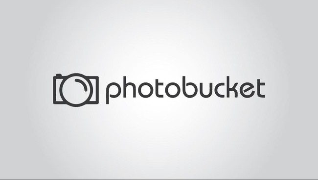 Langkah-langkah menggunakan aplikasi pencuri foto pribadi Photofucket sangat mudah, dan videonya juga beredar di Youtube.