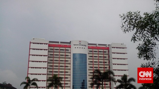 Banyak mahasiswa asing yang berkuliah di Bandung. Seperti apa cerita sebagian dari mereka yang kuliah di Telkom University?