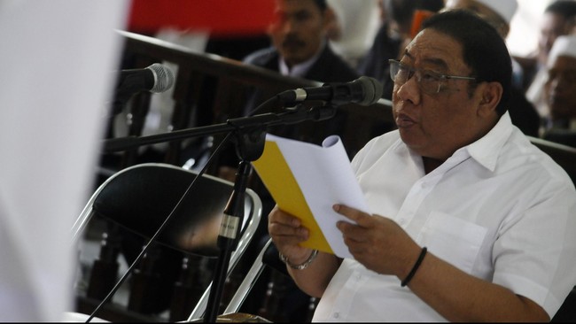 Meski menghargai putusan pengadilan, Jaksa Agung M.Prasetyo menyatakan akan melakukan eksaminasi terhadap penanganan perkara Yance.