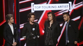 One Direction Ucapkan Terima Kasih untuk Zayn Malik