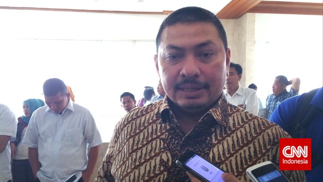 Mulfachri Harahap menilai realitas politik sekarang menunjukkan itu. Dia juga menyebut perlu konsolidasi besar para partai untuk keluar dari krisis.