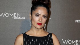 Salma Hayek Takjub Duet dengan 'Jon Snow' di 'The Eternals'