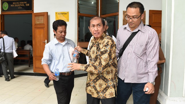 Dokumen itu menunjukkan bahwa untuk menetapkan Hadi Poernomo sebagai tersangka, KPK memiliki lebih dari dua alat bukti.