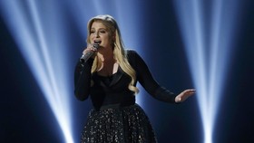 Meghan Trainor Dipaksa Tak Bernyanyi