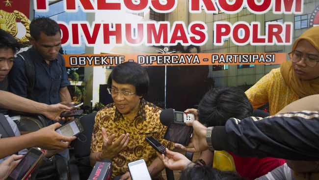 Isu bullying atau kekerasan di usia sekolah kembali marak. Menurut Kak Seto, hal ini sudah ada sejak lama dan perlu ditindak tegas agar tak terulang.