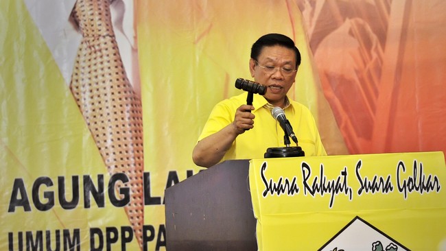 Ketua Umum Partai Golkar kubu Ancol, Agung Laksono, mengatakan Musyawarah Nasional (Munas) paling lambat dilaksanakan pada Februari 2016.