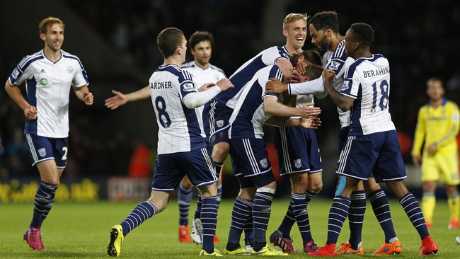 Sang juara Liga Primer Inggris, Chelsea, akhirnya harus mengaku kalah kepada West Brom Albion dengan skor cukup telak, yakni 0-3 pada Selasa (19/5).