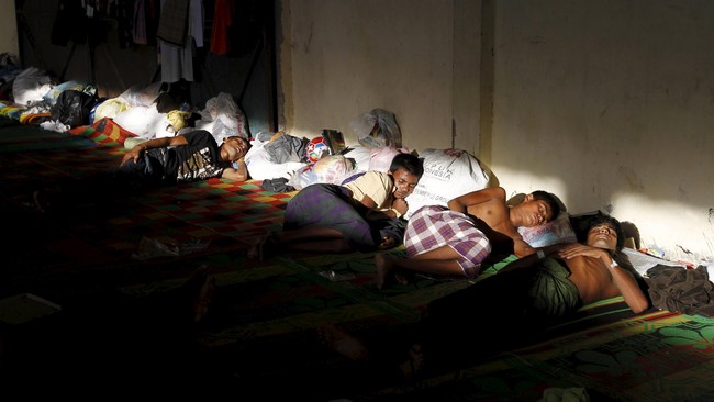 Pengamat menilai ada lima hal yang harus disampaikan oleh Menlu Retno dalam pertemuan dengan Malaysia dan Thailand hari ini, membahas isu Rohingya.
