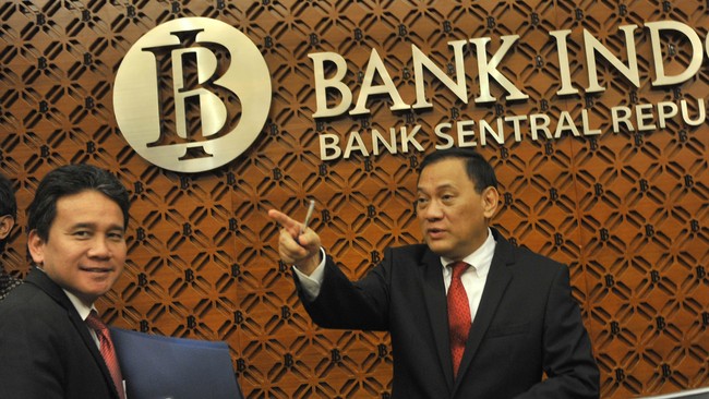 Penurunan giro wajib minimum (GWM) primer dalam rupiah sebesar seratus basis poin itu bisa menambah likuiditas hingga Rp34 triliun ke pasar.