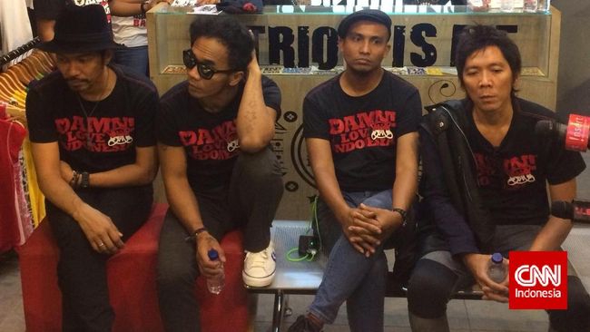Slank terus berusaha menyebarkan semangat nasionalisme dengan tujuan menggerakkan generasi muda Indonesia menjadi lebih peduli terhadap bangsanya sendiri.