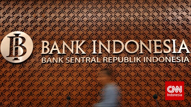 BI meminta 35 bank untuk mengerek penyaluran kredit lantaran memiliki angka rasio likuiditas di bawah batas minimal ketentuan, yakni 84 persen.