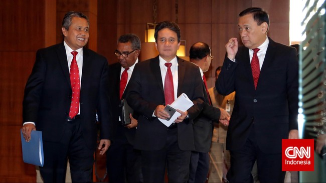 Belakangan ini, nama Perry Warjiyo menjadi semakin awam terdengar di lingkungan para pelaku ekonomi, terutama di sektor moneter.
