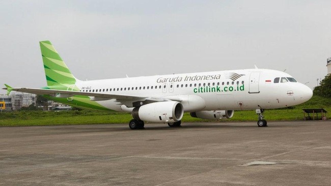 Citilink QG 970 rute Jakarta-Padang tergelincir saat mendarat di Bandara Minangkabau semalam, Minggu (2/8). Seluruh penumpang selamat.