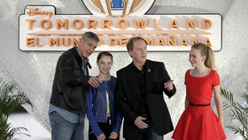Mencari Harapan ke 'Tomorrowland'