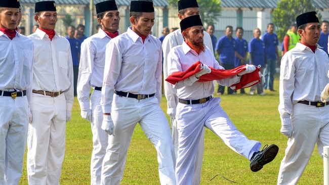 Media Australia menyebut pemerintah Indonesia pertimbangkan bantuan Umar Patek membebaskan 10 WNI yang disandera Abu Sayyaf di Filipina.