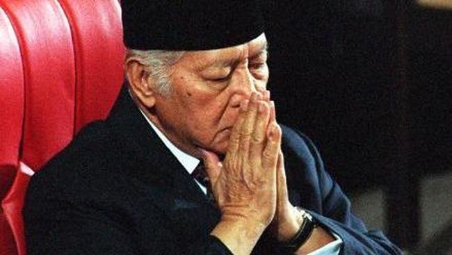 Suasana Genting di Cendana Malam Jelang Kejatuhan Soeharto