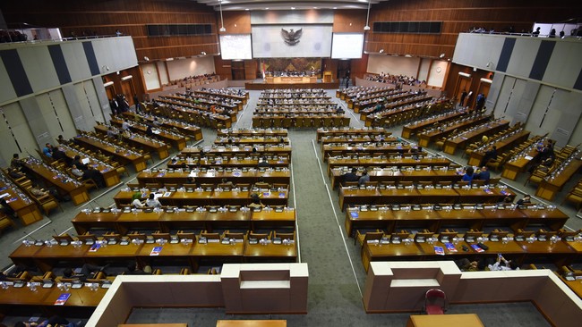 DPR akan kembali membahas Rancangan Anggaran Pendapatan dan Belanja Negara 2016. Nawacita dinilai tak tergambar dalam rancangan itu.