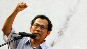 Semangat Sri Bintang Pamungkas Menantang Soeharto
