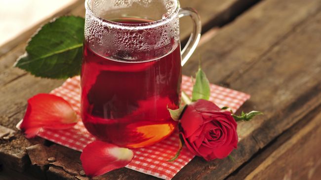 Tak hanya berkhasiat dengan disajikan sebagai minuman, teh juga dapat disajikan untuk santapan dengan manfaat lebih banyak lagi.