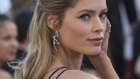 Apa Pendapat Para Supermodel Tentang Pose Telanjang?