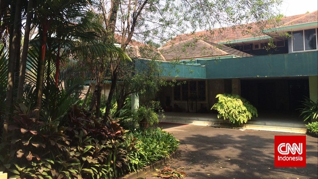 Meski nama Keluarga Cendana kembali diseret dalam perkara Yayasan Supersemar, namun hingga kini mereka tidak menerima surat pemberitahuan dari Pengadilan.