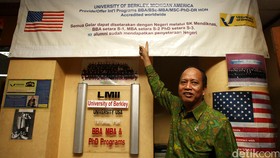 Rektor Universitas Berkley Penuhi Panggilan Bareskrim