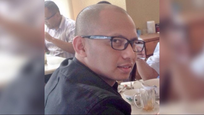 CEO PT Media Lintas Data ini merintis kariernya di industri Internet Indonesia sejak tahun 2003. Ia merupakan sarjana teknik elektro UMM.