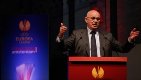 Van Praag Mundur dan Alihkan Dukungan ke Prince Ali