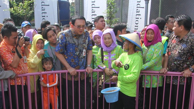 Penataan PKL dan menjaga kualitas makanan yang dijual jadi alasan Ahok meresmikan Lenggang Jakarta, kawasan kuliner di kawasan Monas.