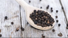 Tujuh Manfaat Tak Lazim Lada Hitam Selain Jadi Bumbu Masak