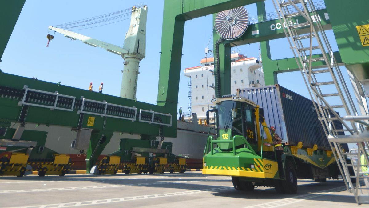 Pelabuhan Tanjung Perak Ditutup Usai Cengkeh Terpapar Cesium Tiba