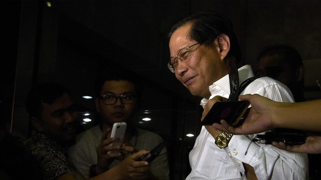Jahja Setiaatmadja lebih mengkhawatirkan potensi ketatnya likuiditas perbankan menyusul adanya pembiayaan proyek infrastruktur pemerintah.