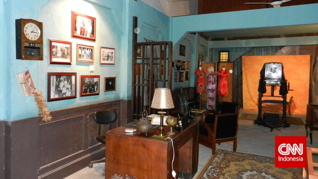 Diserbu Hollywood Sineas Hollywood mulai melirik studio di Batam, Kepulauan Riau, ini sebagai lokasi baru produksi film dan animasi yang lebih kompetitif.