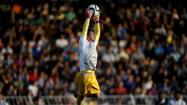 Luca Zidane, putra kedua Zinedine Zidane, mendapatkan kartu merah dalam laga derby tim junior kota Madrid.